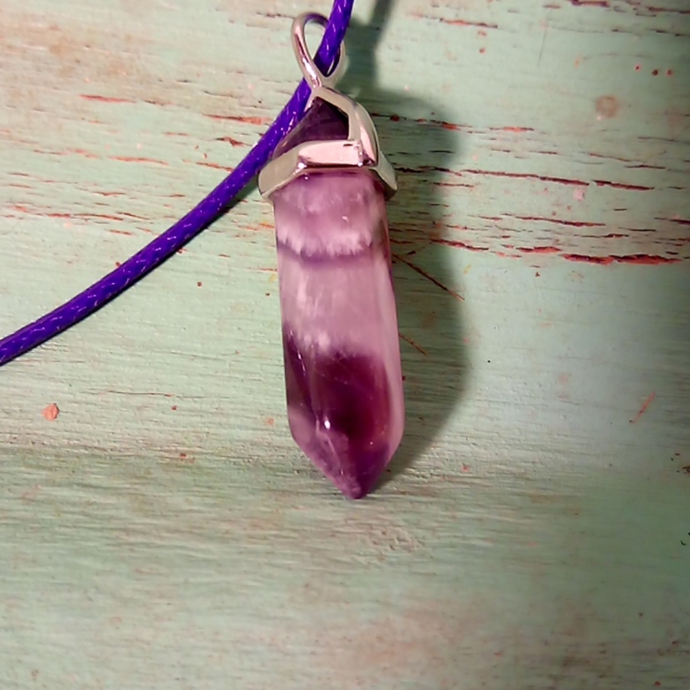 Hexagonal healing crystals necklaces - Picture 3 of 11